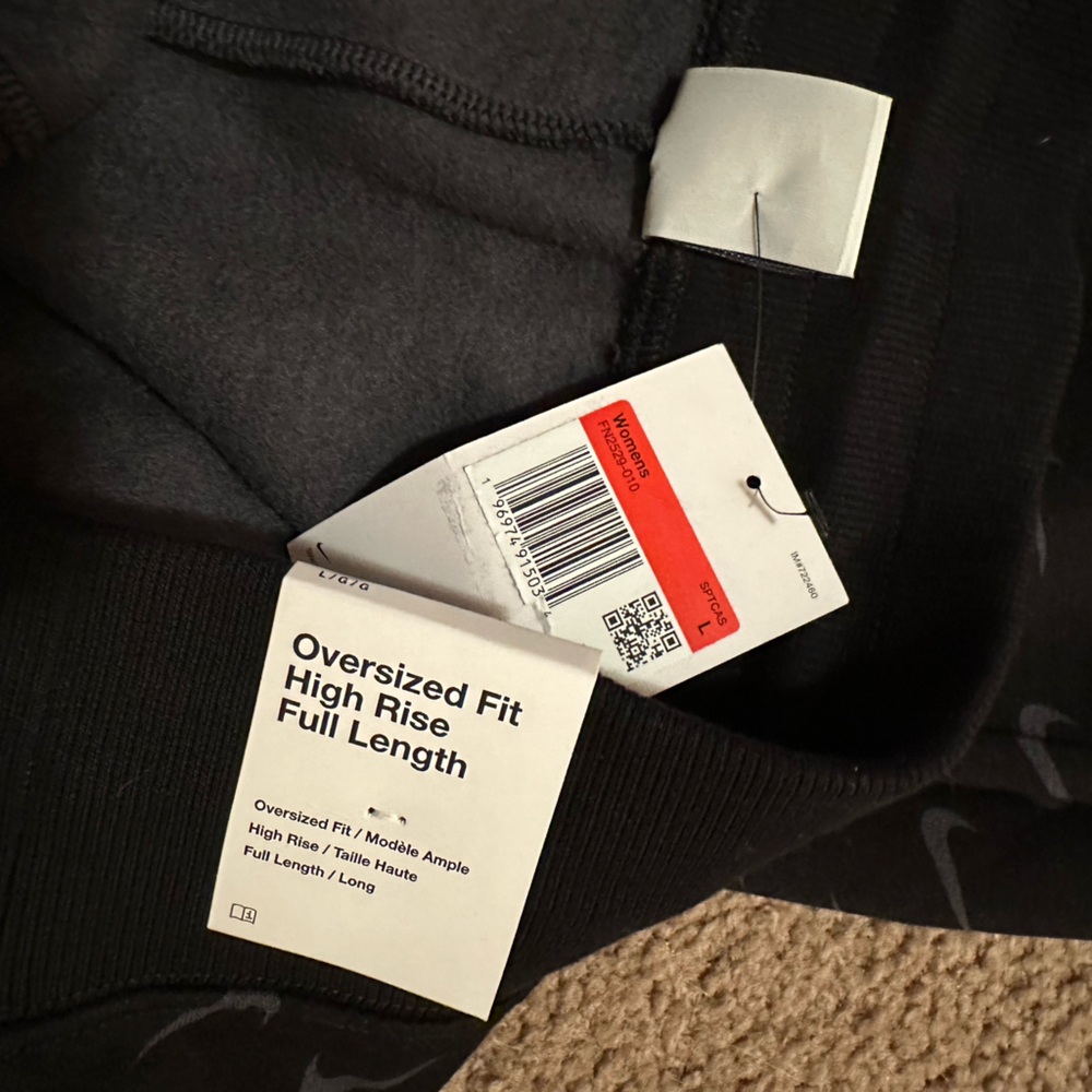 WOMEN'S NIKE FLEECE OVERSIZED ALL-OVER PRINT JOGGER SWEATPANTS. Size L/NWT - Picture 2 of 2